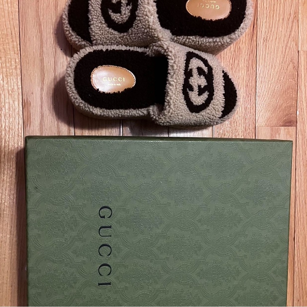 Gucci Platform fuzzy wedges, never worn